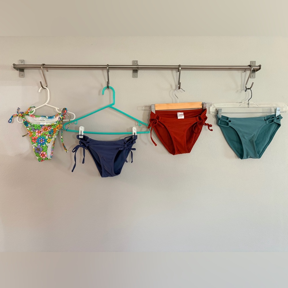 Xhilaration Navy, Rust, and Teal Bikini Bottoms Size XS EUC